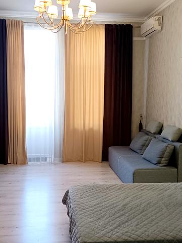 Василя Сімовича вул., 7