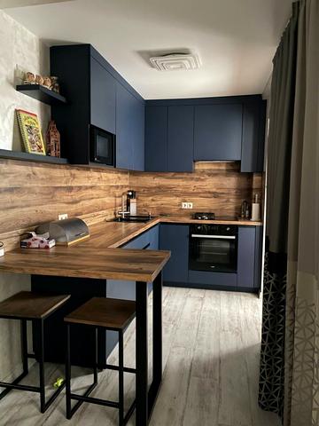 Йорданська вул. (Лайоша Гавро), 18