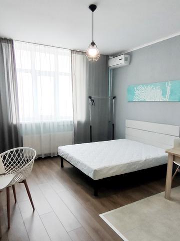 Петра Калнишевського вул. (Михайла Майорова), 6