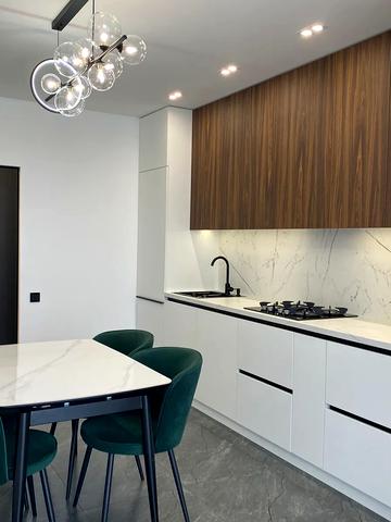 Бастіонна вул., 5