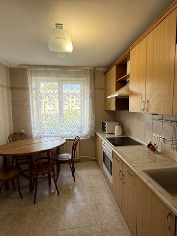 Валерія Лобановського просп. (Червонозоряний), 18