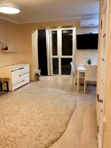 Введенська вул., 7/9