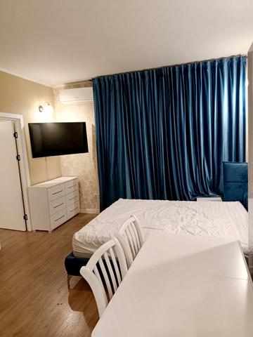 Старонаводницька вул., 4