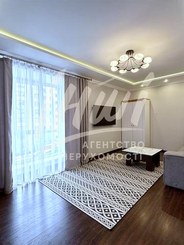 Олександра Довженка вул., 57