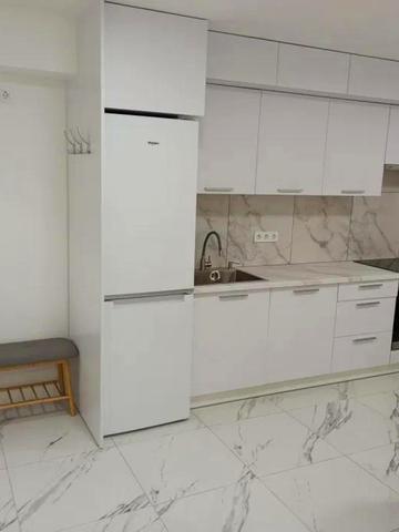 Космічна вул., 3