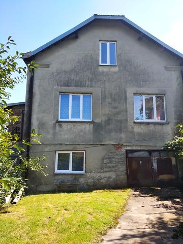 Богдана Хмельницького вул., 3