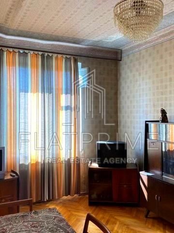 Івана Світличного вул. (Петровського), 4-А