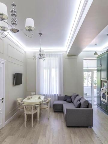 Михайла Грушевського вул. (Карла Лібкнехта), 4-Б