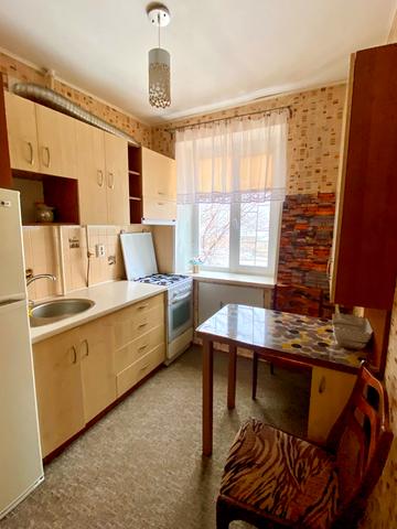 Української Повстанської Армії вул. (Ватутіна), 30/32