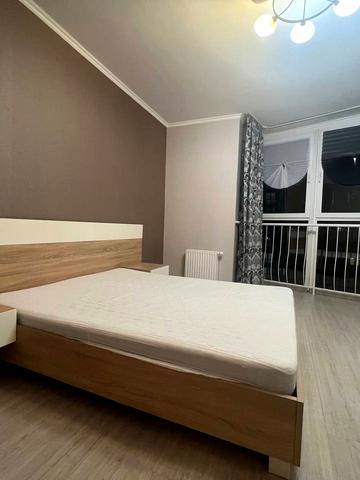 Драгоманова вул., 2-Б