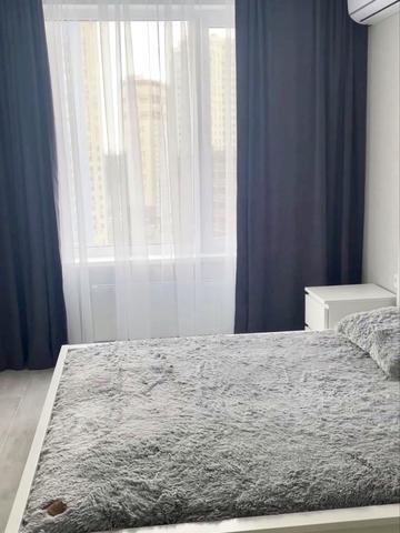 Академіка Заболотного вул., 1-А