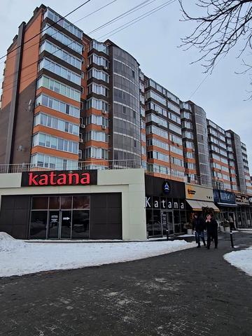 Вячеслава Чорновола вул., 60