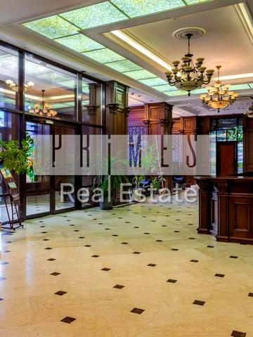 Михайла Грушевського вул., 9-А