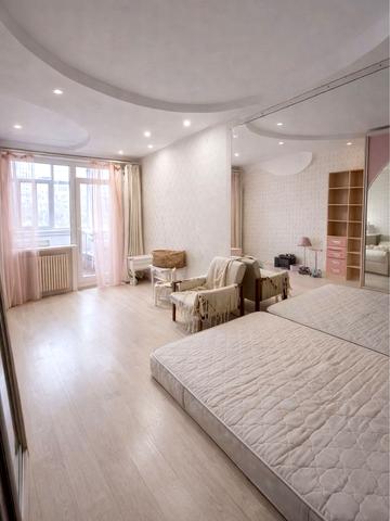 Чередниченківський пров., 7