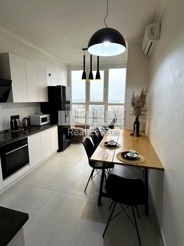 Пріорська вул. (Полупанова), 16