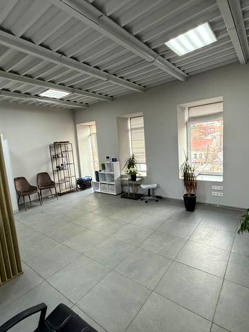 Січових Стрільців вул. (Артема), 6