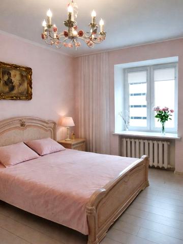 Добровольців вул. (Маршала Говорова), 3а