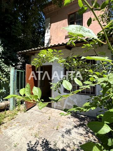 Василя Стуса вул., 2б/4