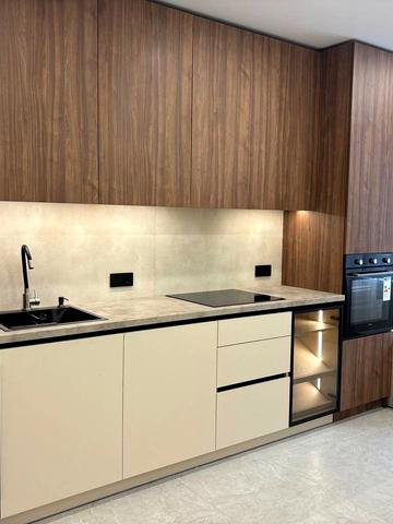 Університетська вул., 1л