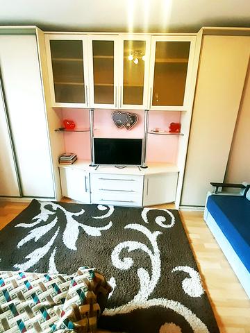 Михайла Котельникова вул., 7