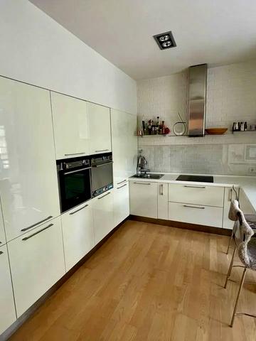 Мокра вул. (Кудряшова), 16