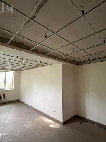 Лесі Українки вул., 5