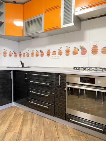 Щаслива вул., 20