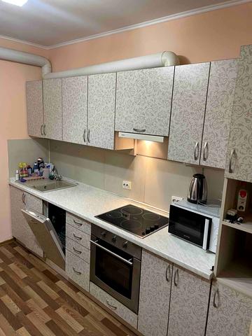 Бориса Гмирі вул., 10/40