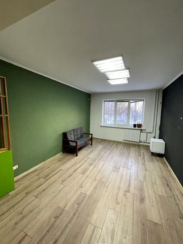 Оболонський просп., 21