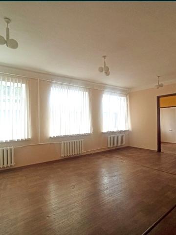 Мала Гончарівська вул., 28/30