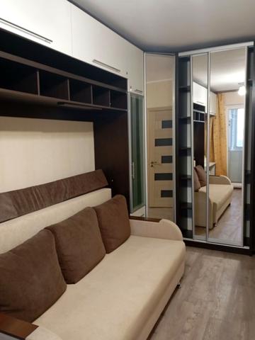 Лазурна вул., 4-В