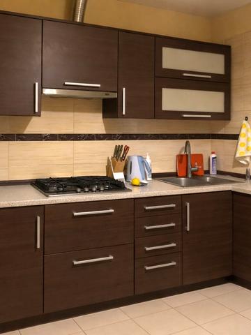 Івана Кавалерідзе вул. (), 17