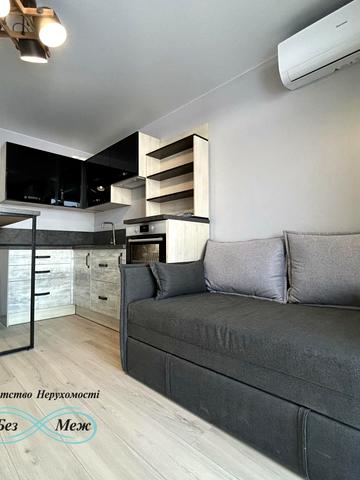 Щаслива вул., 43