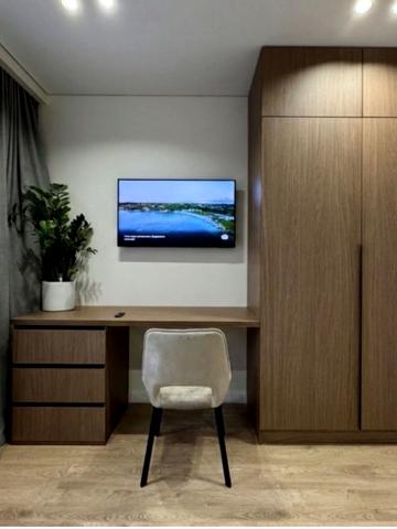 Європейська вул., 1