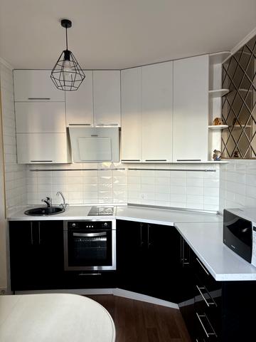 Юлії Здановської вул. (Ломоносова), 81-Б