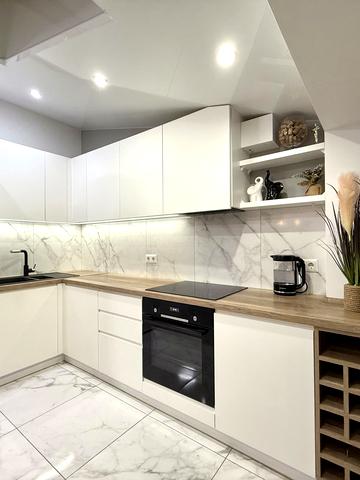 Тарасівська вул., 9