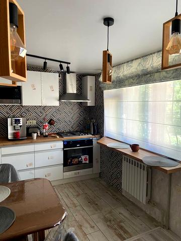 Вячеслава Чорновола вул., 45а