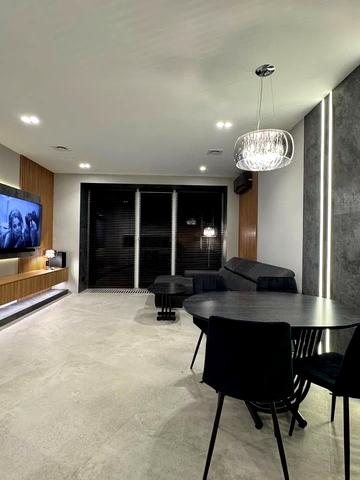 Набережна Перемоги вул., 7