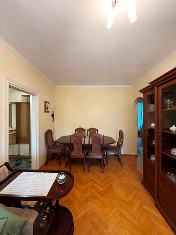 Республіканська вул., 3