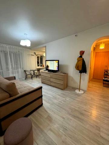 Олександра Поля просп. (Кірова), 96