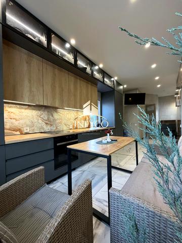 Шевченка бульв., 13/1