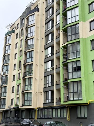 Праведників Світу вул., 45а