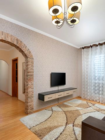 Рятувальників вул., 35