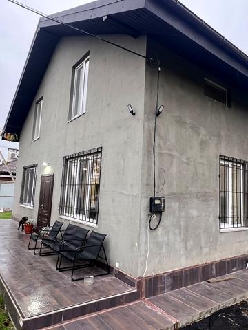 Парусна вул. (Героїв Сталінграду), 12