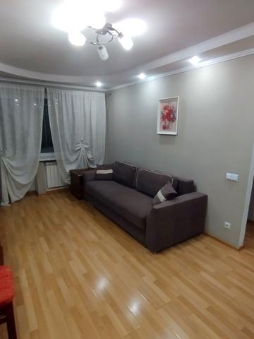 Тернопільська вул., 5