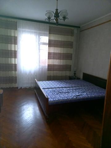 Братства Тарасівців вул. (Декабристів), 9