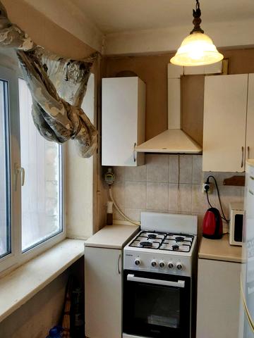 Печерський узвіз, 6