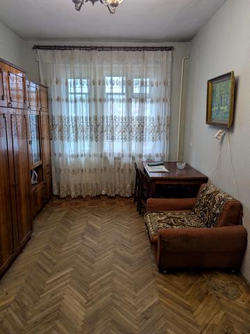 Журавлина вул., 9