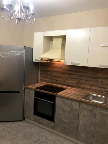 Михайла Грушевського вул., 30б