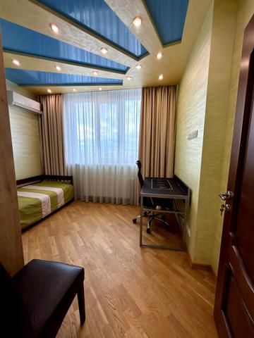 Лобачевського пров., 7